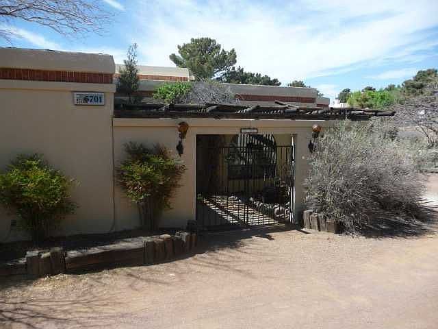 1st image of 5701 Los Cerritos Dr