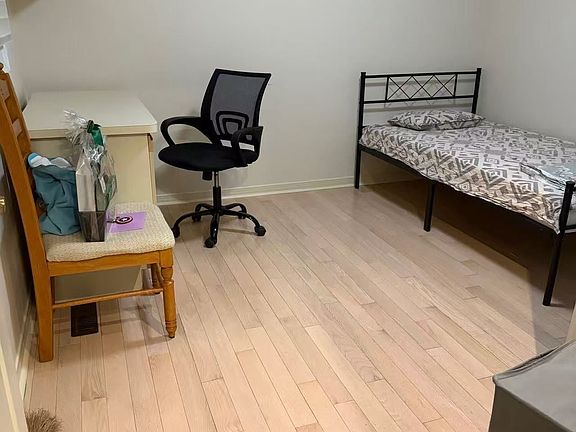 2nd image of 48 Glendale Rd #1