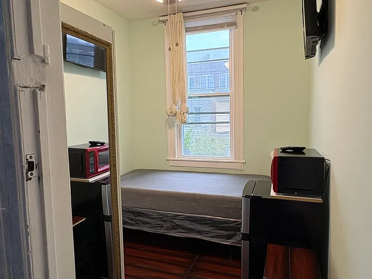 2308 Kerrigan Ave — Photo 4