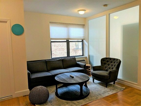 2nd image of 205 W 15th St APT 6W