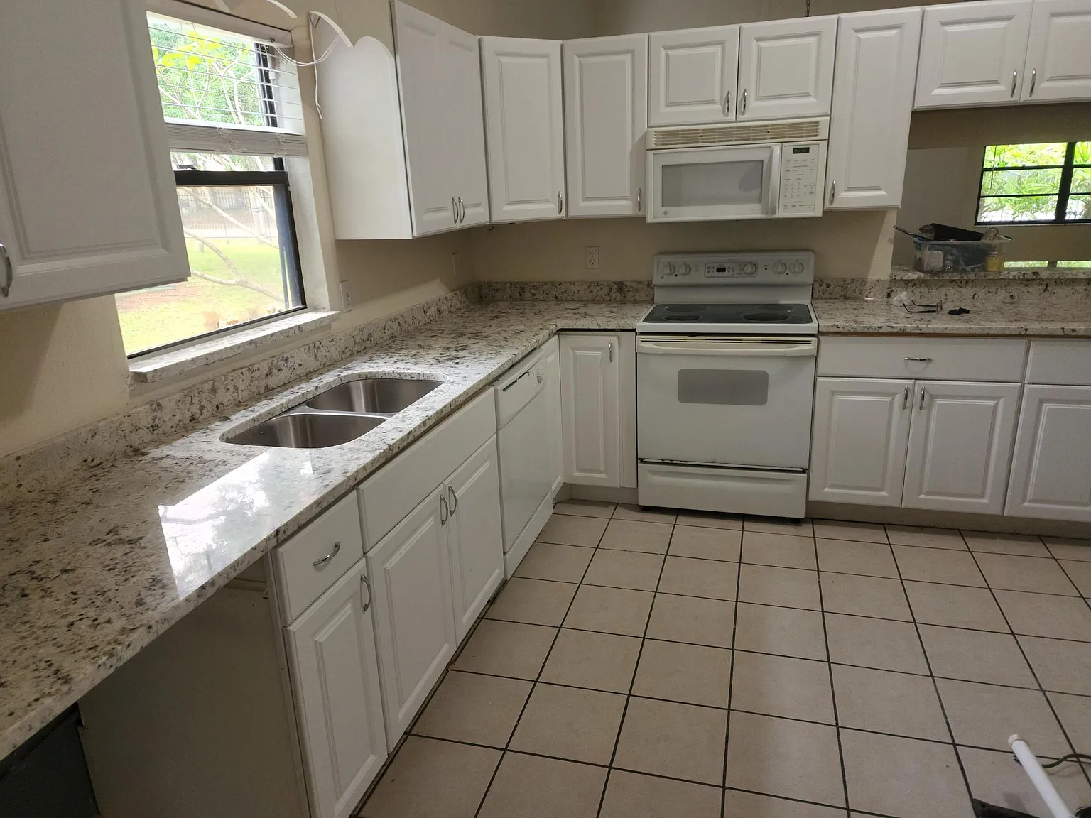 5023 Barrington Circle — Photo 1