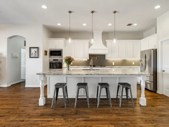 5750 High Mesa Dr, Justin, TX 76247