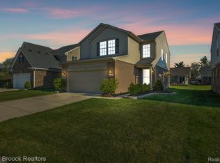 38559 Liberty Dr, Livonia, MI 48150