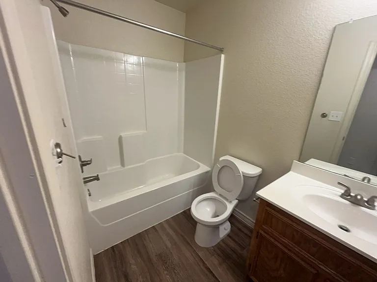 803 Eastland Dr #A — Photo 12