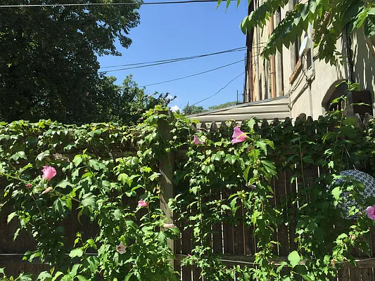 Rented by Warren T Real Estate Corp. | media 27