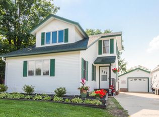 1630 Mill St, Burlington, WI 53105