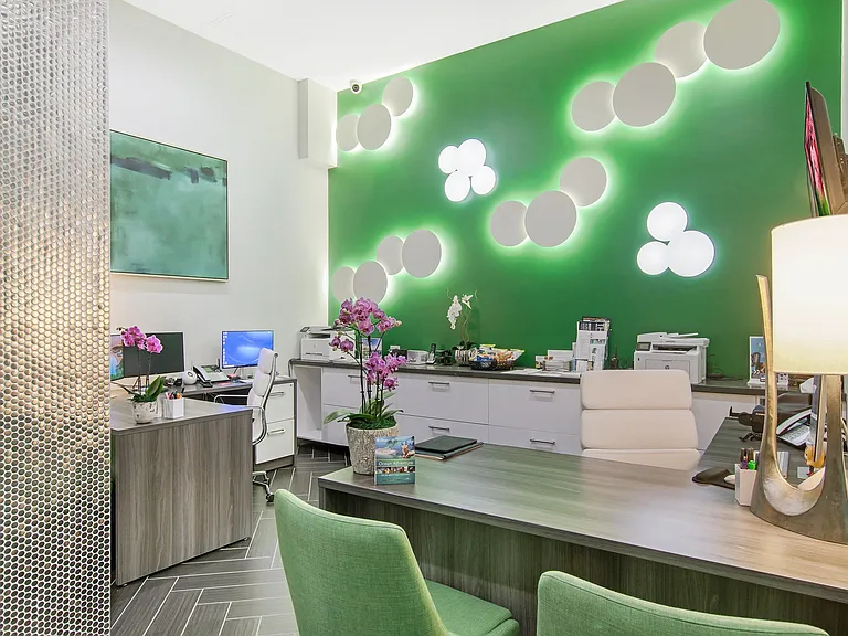 Leasing Office