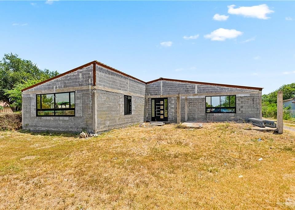 1st image of 3011 W Mile 8 Rd