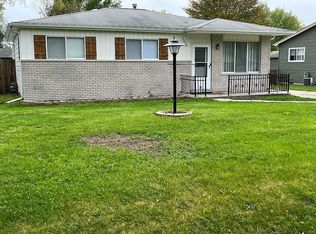 1073 Summer St, Algonac, MI 48001