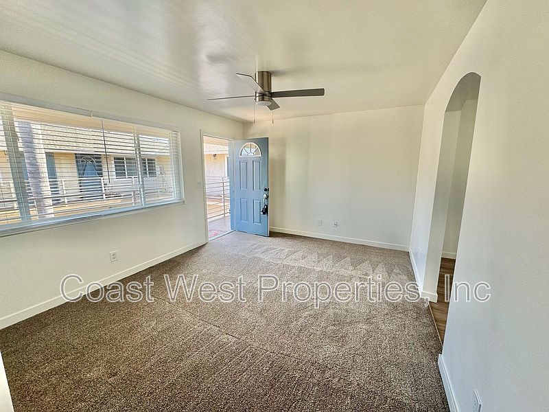 1st image of 481 Palm Ave APT 10
