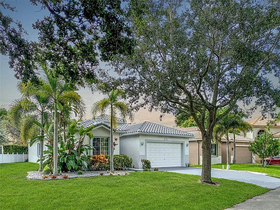 2nd image of 5316 Flamingo Pl