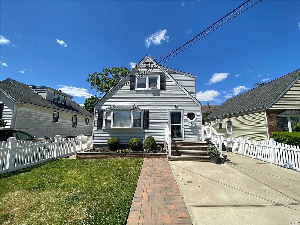 1st image of 217 Central Ave