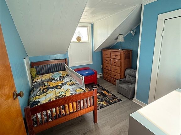 5th image of 144 Prospect Ave