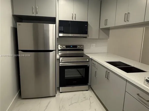 2750 W 63rd Pl #12-24, Hialeah, FL 33016