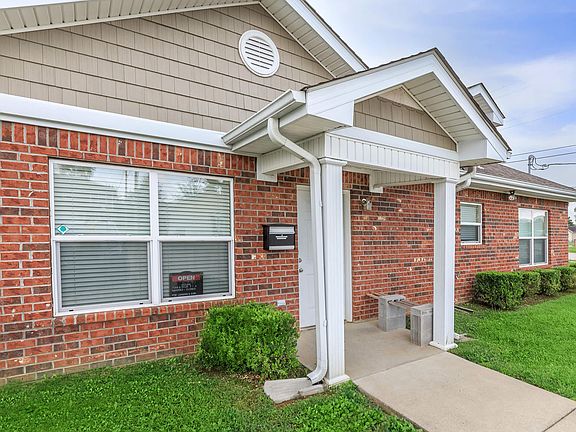 5th image of 300 Berkley Ct #45196