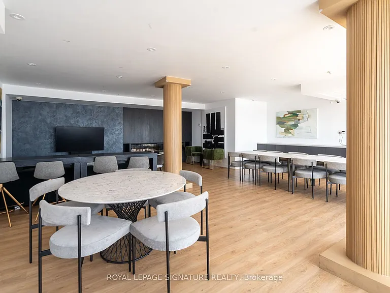 59 E Liberty St #905 — Photo 35