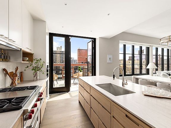 4th image of 250 96th St #17D