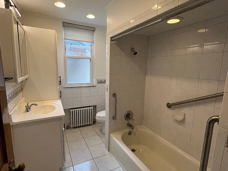 1210 Peermont Ave #2 — Photo 10
