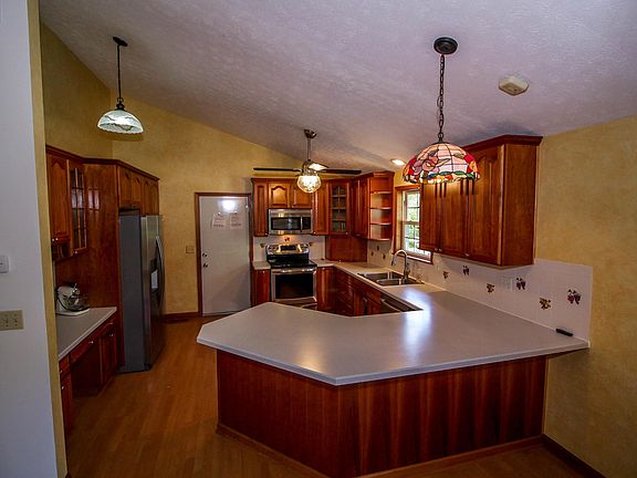 2nd image of 7041 Rockwoods Pl