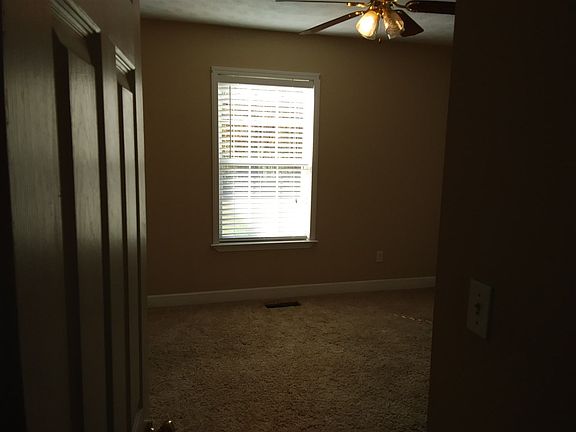 5th image of 2015 Smokey Meadows Dr