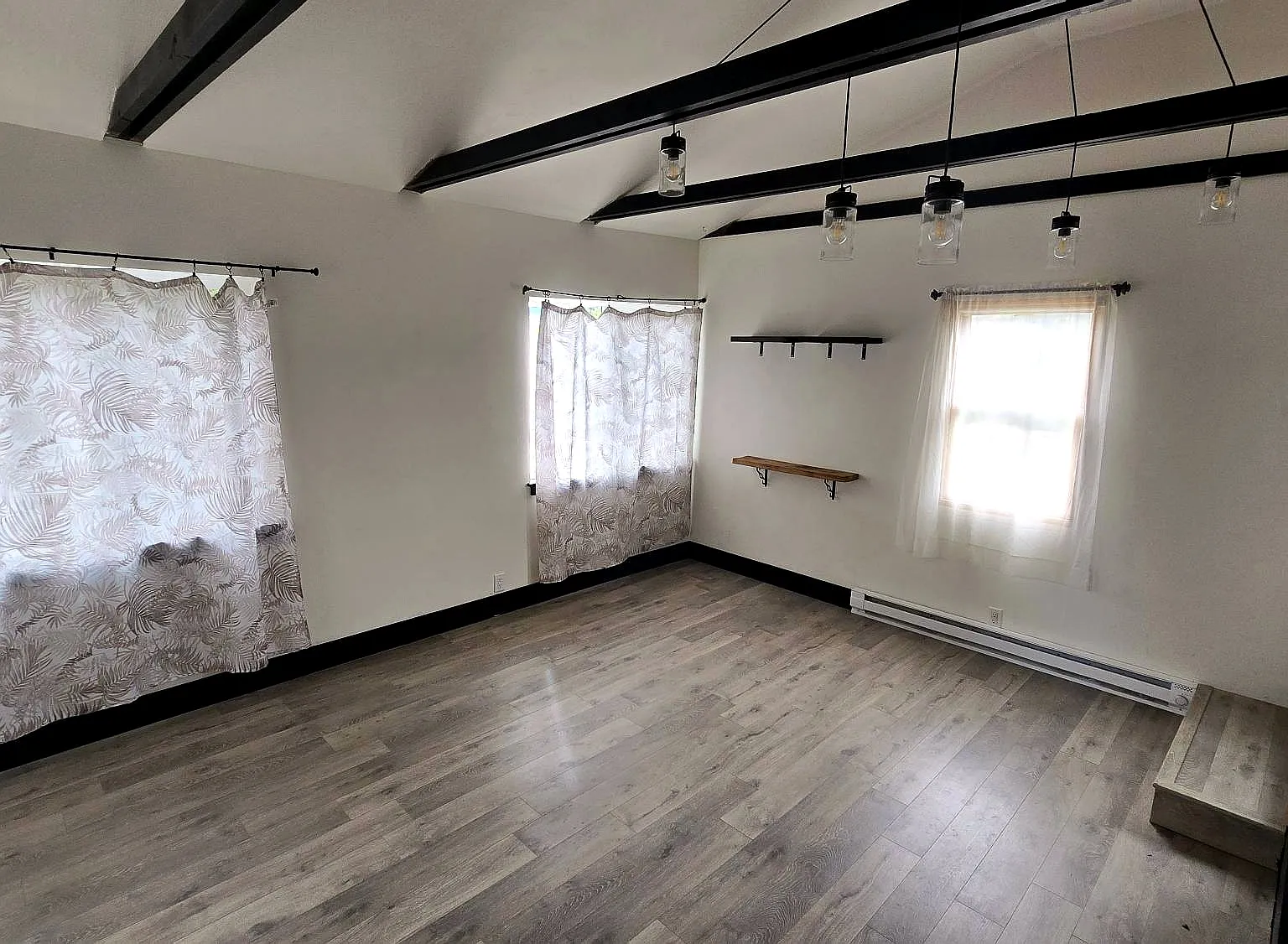 2 bed, 600 sqft, $3,000 — Photo 4