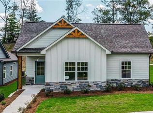 348 Creek Wood Park Dr, Ball Ground, GA 30107