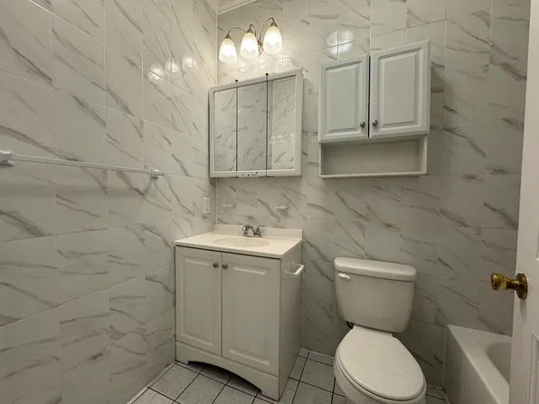 58 Bostwick Avenue image 4 of 9