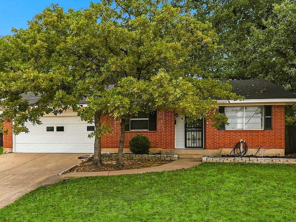 1st image of 1813 Barron Ln