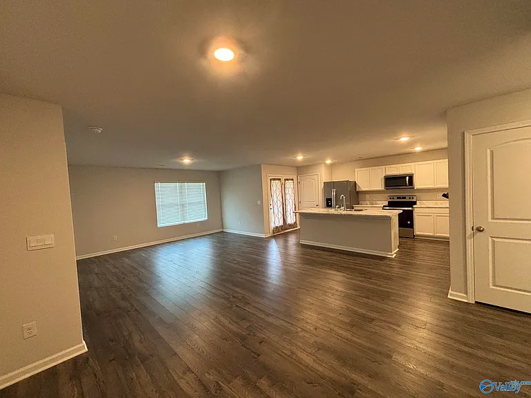172 Tobin Ln — Photo 4