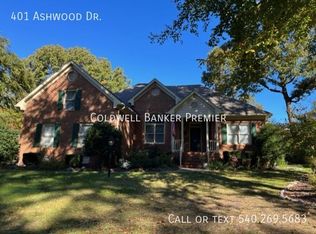 401 Ashwood Dr, Williamsburg, VA 23185