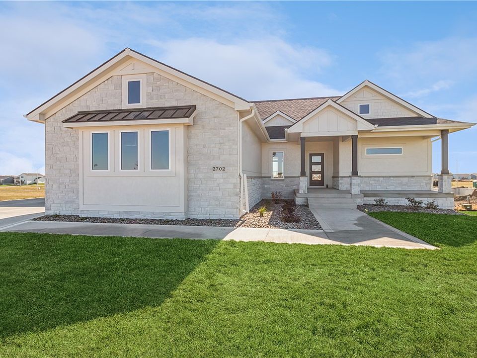 1st image of 2702 NW Linwood Ct