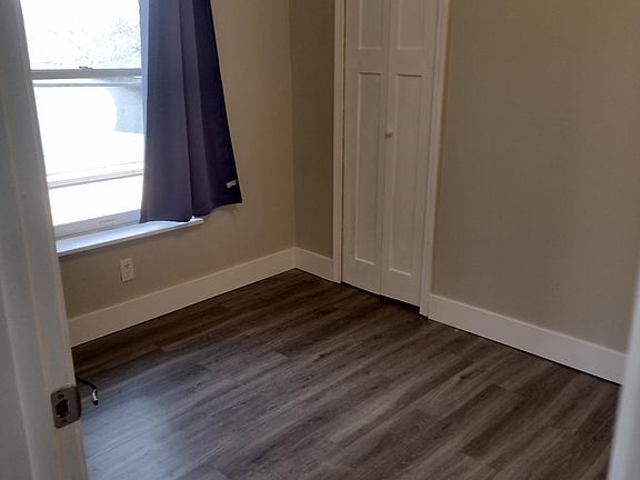 4th image of 10 1/2 W Michigan Ave APT 1