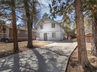 668 Highland Ln, Sugarloaf, CA 92386