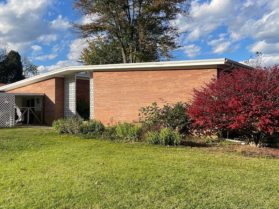 1st image of 107 Wayfair Dr