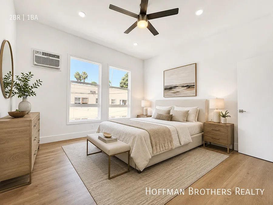 2159 W Washington Blvd Los Angeles, CA 90018 — Photo 4