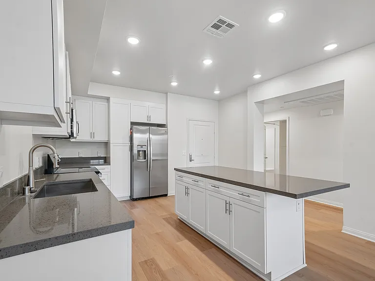 Gallery Park Apartments — Photo 94