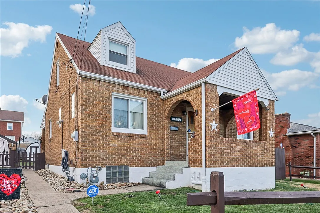 422 Mifflin St photo 1