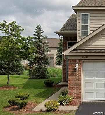 1st image of 17632 Gateway Cir #1