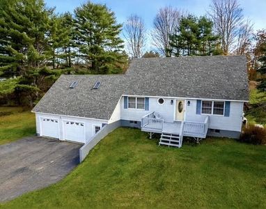 18 South Road, China, ME, 04358
