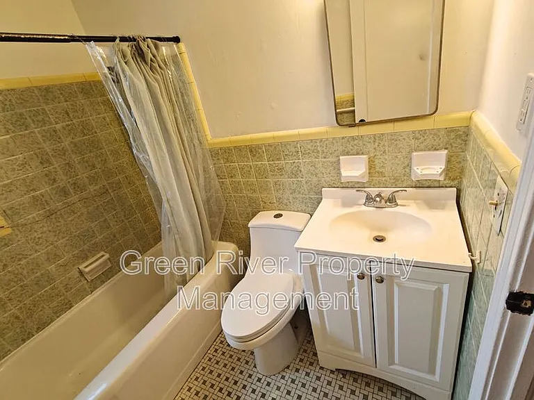 1654 Talbot Ave — Photo 16