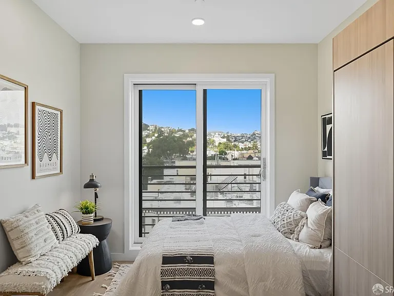 811 Valencia St #404 — Photo 6
