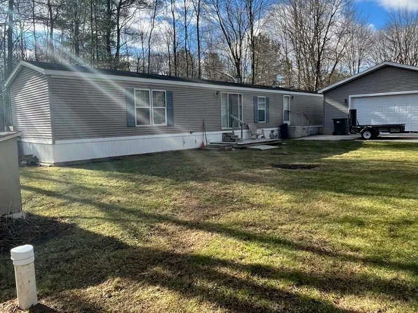 322 Oak St, Gladwin, MI 48624