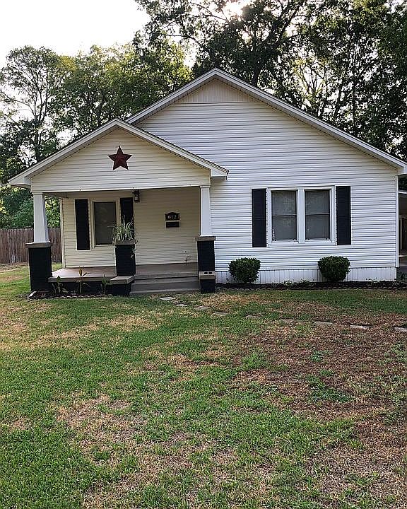 Front of house facing street