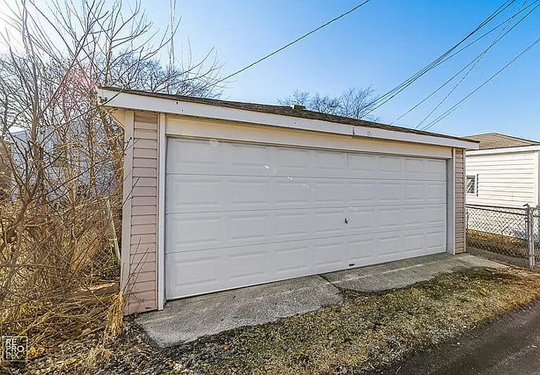 11233 S Whipple St — Photo 16