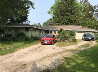 10025 29th Ave, Pleasant Prairie, WI 53158