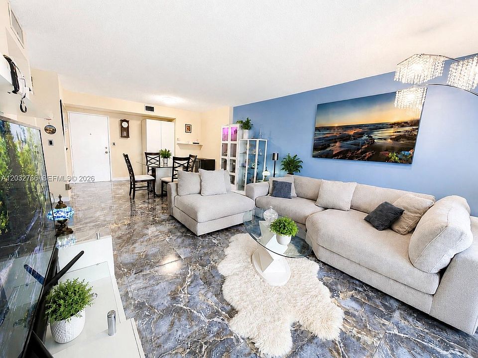 1st image of 4200 Hillcrest Dr APT 403