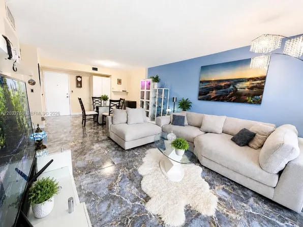 4200 Hillcrest Dr APT 403, Hollywood, FL 33021