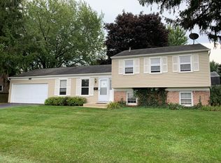 1401 Elmhurst Ln, Schaumburg, IL 60194