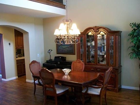 Formal Dining