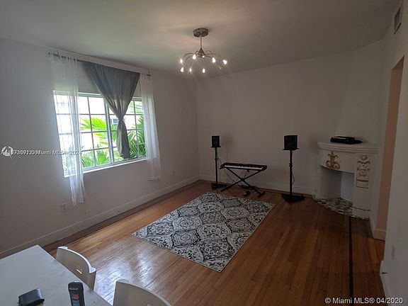 5th image of 1219 Meridian Ave APT 6